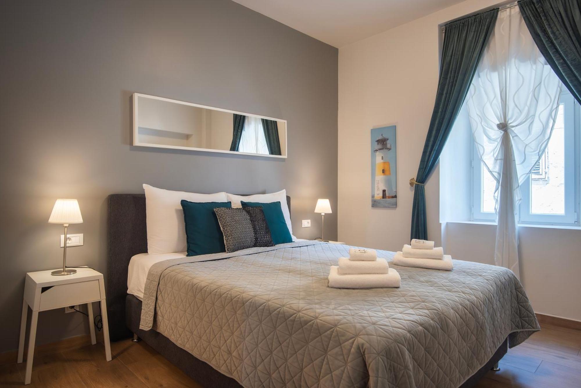 D&a Center With Free Parking Apartment