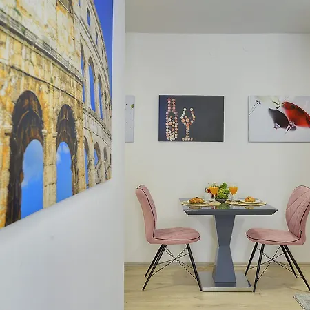 D&A City Center Apartments With Free Parking Pula Exterior foto