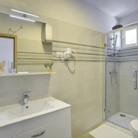 D&A City Center Apartments With Free Parking Pula Exterior foto