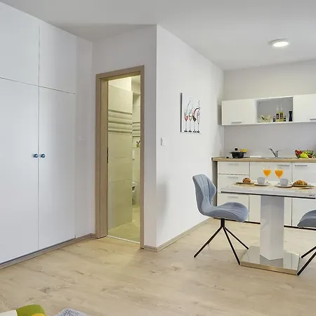 D&A City Center Apartments With Free Parking Pula Exterior foto