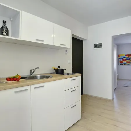 D&A City Center Apartments With Free Parking Pula Exterior foto