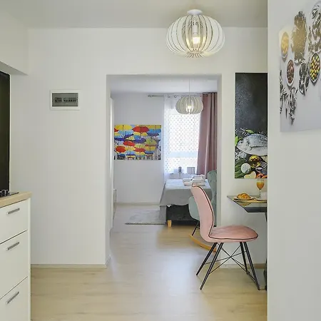D&A City Center Apartments With Free Parking Pula Exterior foto