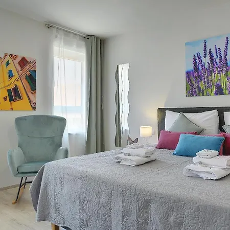 D&A City Center Apartments With Free Parking Pula Exterior foto