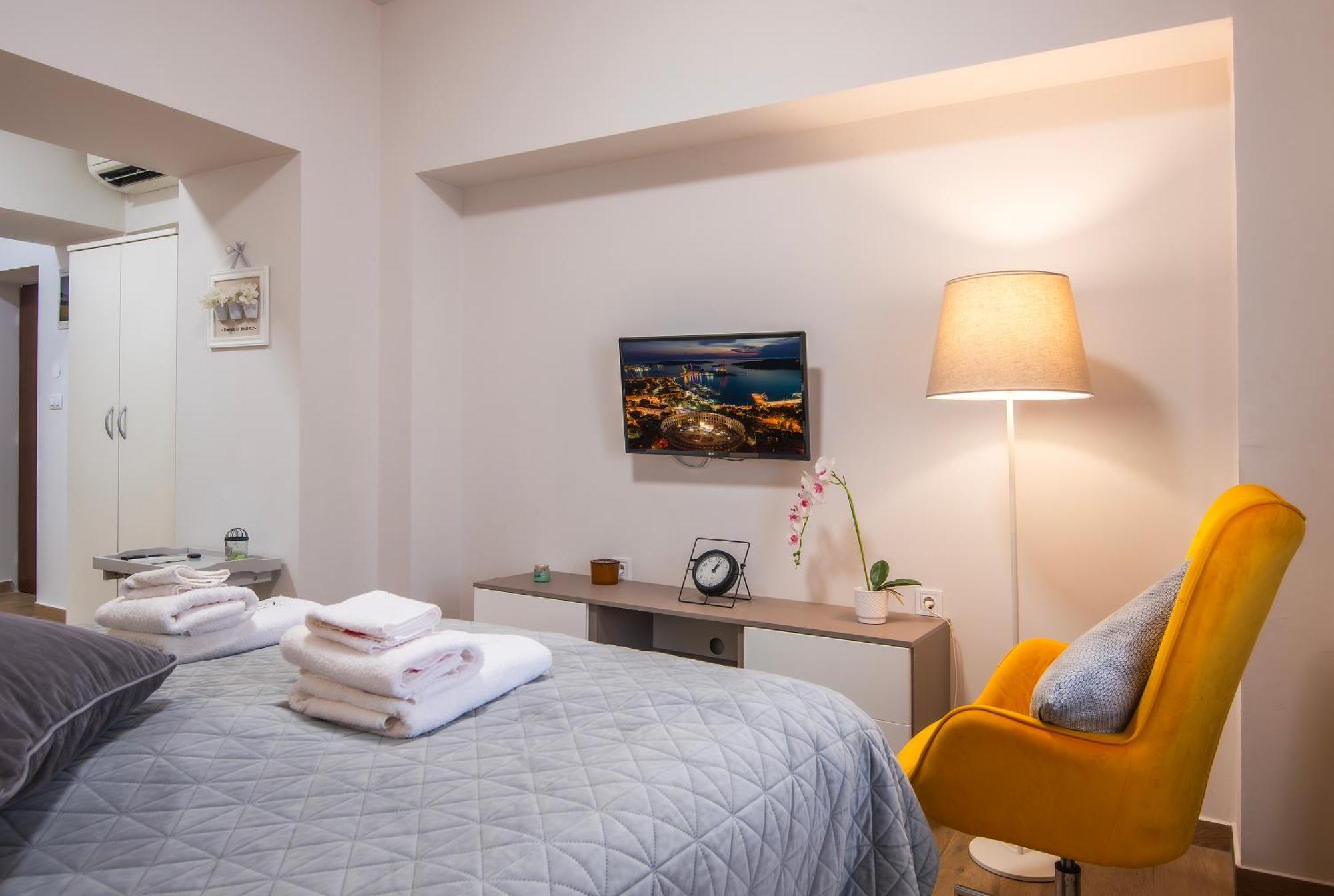 Apartament D&a Center With Free Parking Pula