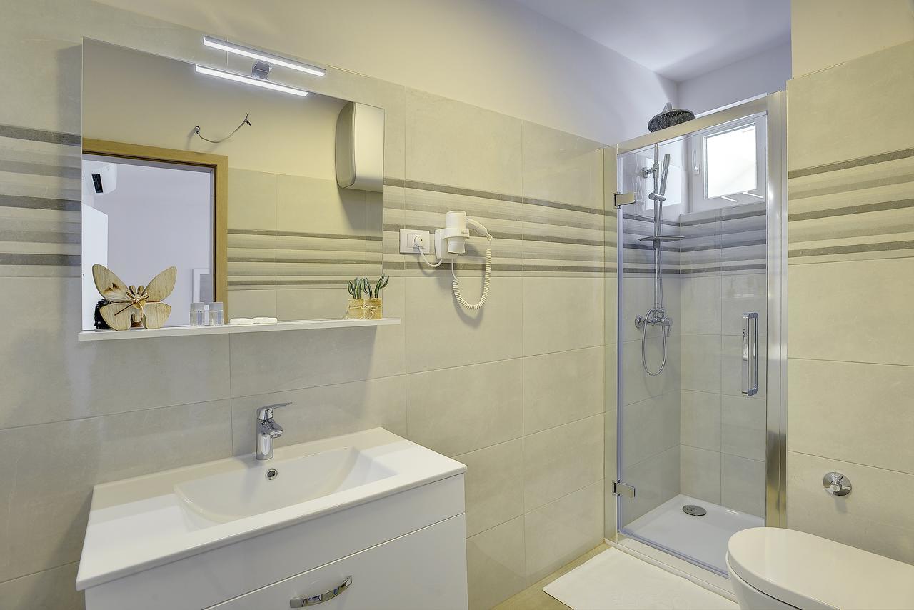 Apartament D&a Center With Free Parking *
